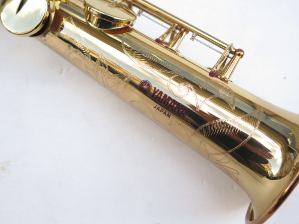 Saxophone soprano Yamaha YAS 62 verni gravé purple logo (11)