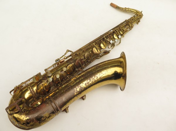 Saxophone ténor Buescher Big B verni gravé (11)