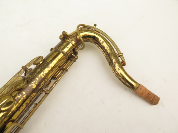 Saxophone ténor Buescher Big B verni gravé (15)