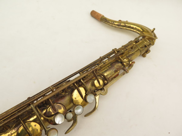 Saxophone ténor Buescher Big B verni gravé (4)