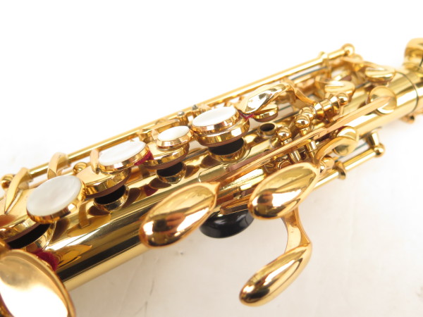 Saxophone soprano Yamaha YSS 675 verni gravé bocal courbe démontable (11)