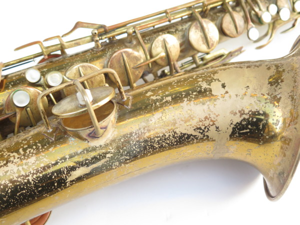 Saxophone ténor Conn transitionnel verni (1)