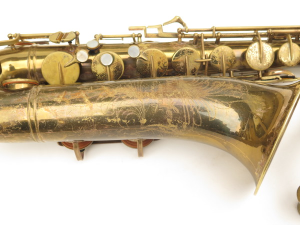 Saxophone ténor Buescher Aristocrat verni gravé (12)