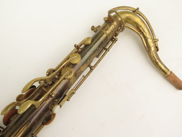 Saxophone ténor Buescher Aristocrat verni gravé (4)