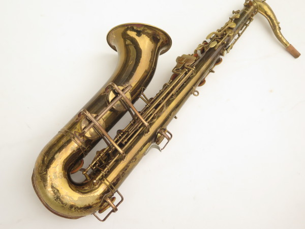 Saxophone ténor Buescher Aristocrat verni gravé (8)