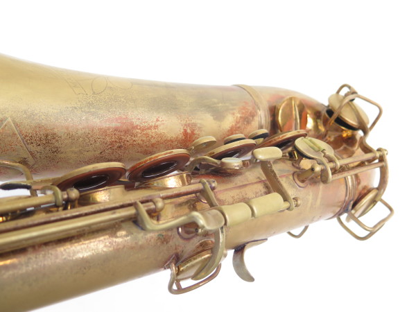 Saxophone ténor Conn transitionnel verni gravé (4)