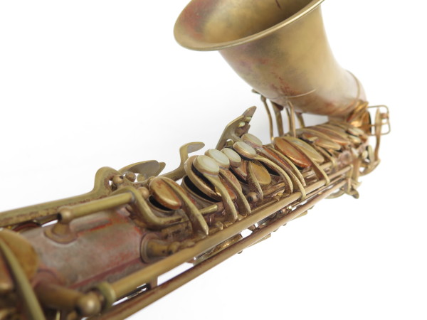 Saxophone ténor Conn transitionnel verni gravé (7)